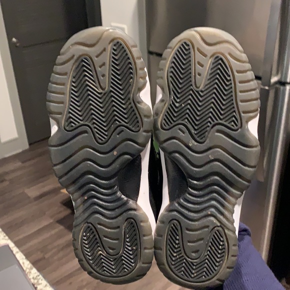 Air Jordan 11 Retro Heiress Black/Gold/White - Picture 4 of 4